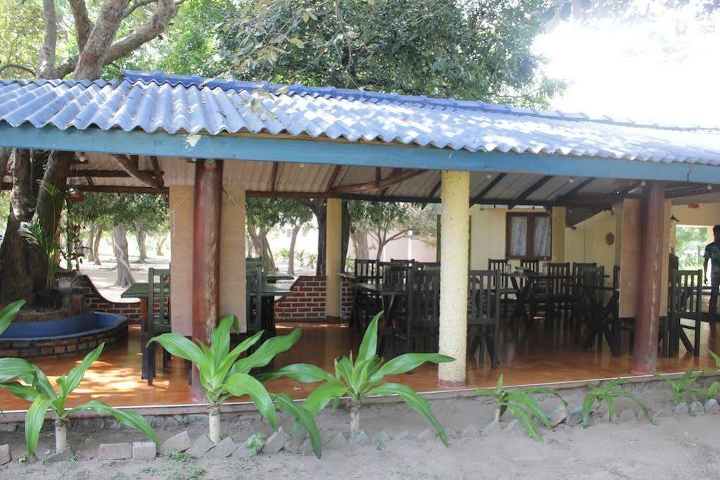 Secret Escape Nilaveli Ayurveda Hotel & Spa Exteriör bild